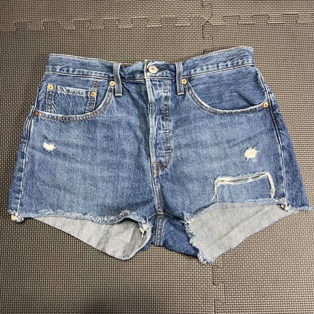 Levis Womens Distressed Denim High-Waisted Shorts W30 Medium Wash Button Fly Raw